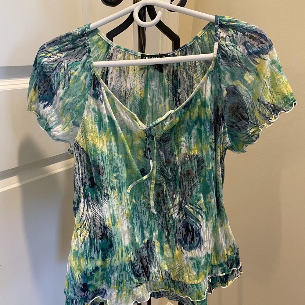 Multi colored short sleeve top